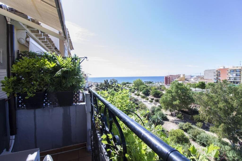 Preciosa Casa En Vilajoyosa Con Vistas Al Mar En Las Casas Colgantes Del Casco Antiguo Villajoyosa  Exterior foto