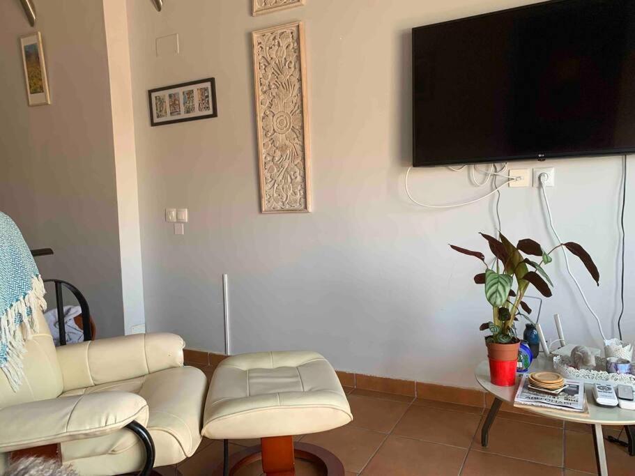 Preciosa Casa En Vilajoyosa Con Vistas Al Mar En Las Casas Colgantes Del Casco Antiguo Villajoyosa  Exterior foto