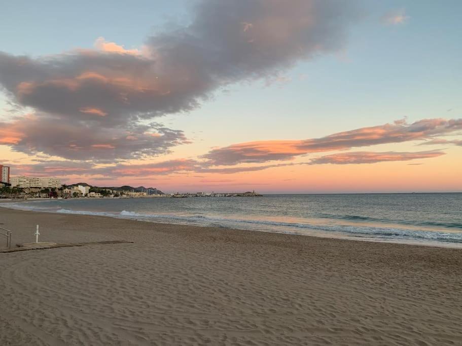Preciosa Casa En Vilajoyosa Con Vistas Al Mar En Las Casas Colgantes Del Casco Antiguo Villajoyosa  Exterior foto
