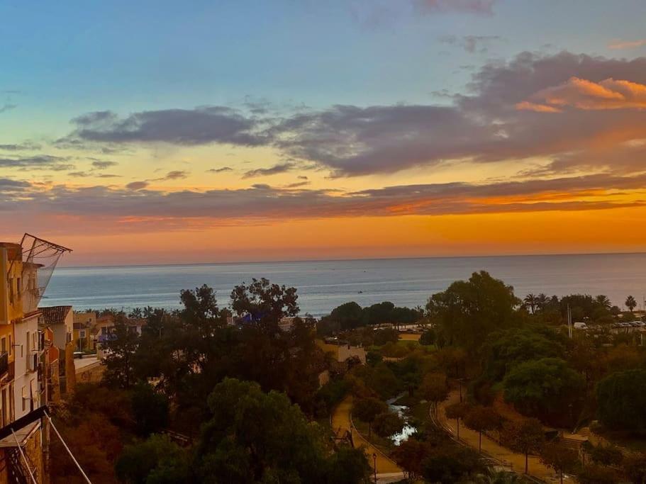 Preciosa Casa En Vilajoyosa Con Vistas Al Mar En Las Casas Colgantes Del Casco Antiguo Villajoyosa  Exterior foto