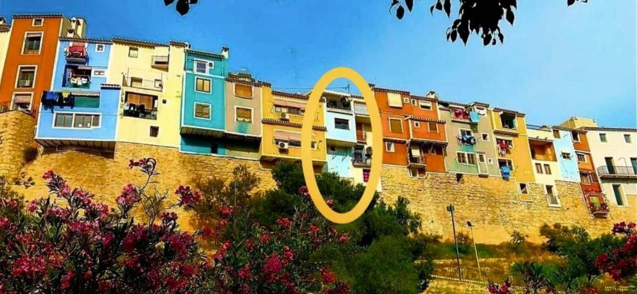 Preciosa Casa En Vilajoyosa Con Vistas Al Mar En Las Casas Colgantes Del Casco Antiguo Villajoyosa  Exterior foto